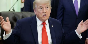 Acuerdo de paz entre Estados Unidos e Irán busca el fin de hostilidades y reabre el Estrecho de Ormuz
