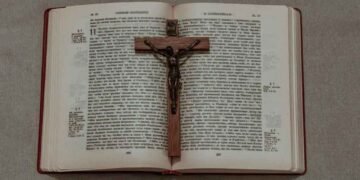 Asociación Internacional de Exorcistas reitera normas estrictas para exorcismos autorizados tras polémica