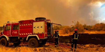 Estado de emergencia en Madrid por devastador incendio forestal: 20.000 evacuados y seminario desalojado
