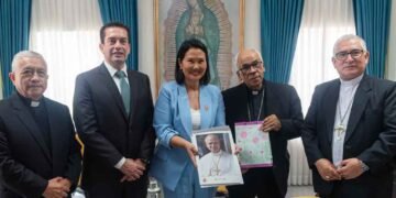 Presidenta electa Fujimori coordina con obispos peruanos la visita del Papa León XIV a Perú