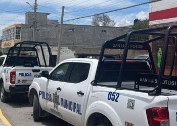 Sacerdote agredido por policías municipales en San Luis Potosí: cuatro agentes suspendidos