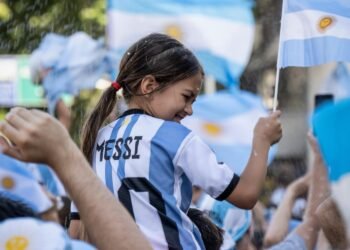 Copa Mundial 2026: Argentina e Inglaterra reavivan su histórica rivalidad mientras la Iglesia promueve la paz