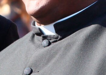 La dictadura de Nicaragua impide el retorno de sacerdote y mantiene desaparecido al obispo Mata