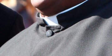La dictadura de Nicaragua impide el retorno de sacerdote y mantiene desaparecido al obispo Mata