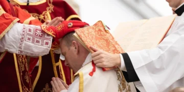 El Vaticano declara en cisma a la Fraternidad San Pío X; un obispo de EE. UU. prohíbe asistir a sus misas