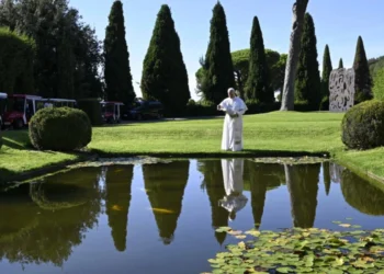 El Papa León XIV inicia sus vacaciones estivales en Castel Gandolfo con pausa en audiencias