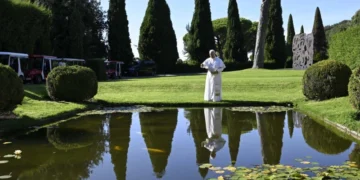 El Papa León XIV inicia sus vacaciones estivales en Castel Gandolfo con pausa en audiencias