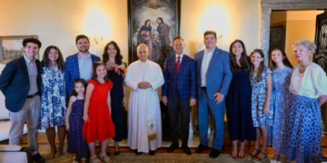 León XIV cena con el embajador de Estados Unidos en el 250 aniversario de su independencia