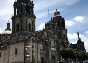 Arquidiócesis de México advierte contra la censura previa en medios por la nueva regulación de Sheinbaum