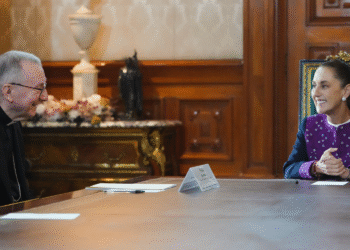 Presidenta Sheinbaum reitera invitación al papa León XIV; Pontífice prioriza Sudamérica antes de visitar México