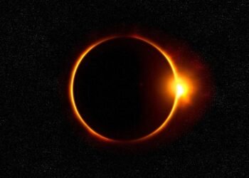 España se prepara para un eclipse solar histórico mientras la Iglesia invita a la reflexión espiritual