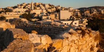 Creciente violencia de colonos en Taybeh, la última aldea cristiana de Cisjordania, alarma al párroco local